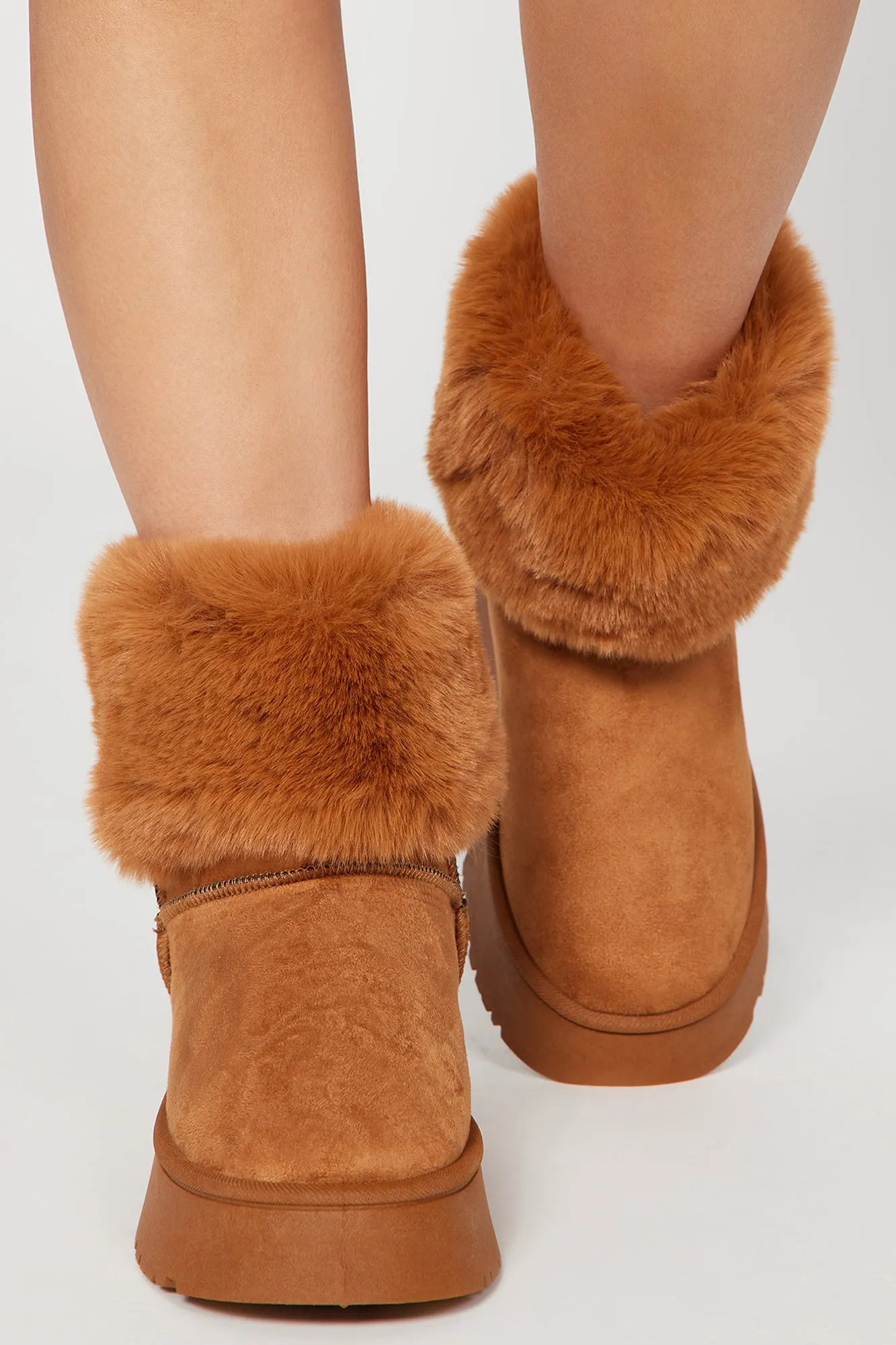 All Chills Booties - Chestnut