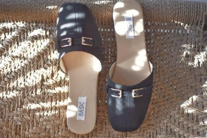 Basic - Black B21-08