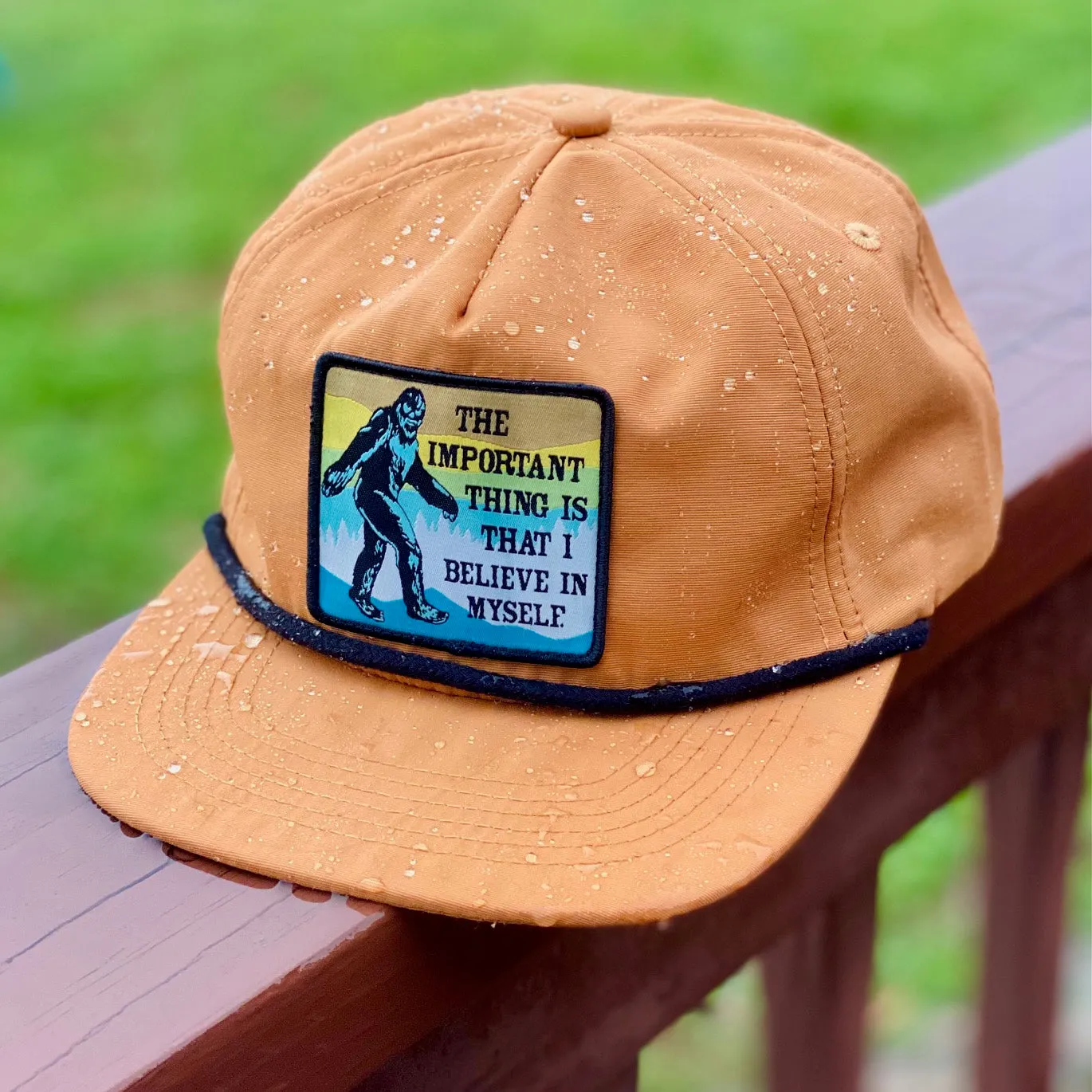 Bigfoot Believe Rope Hat (Camel Brown)